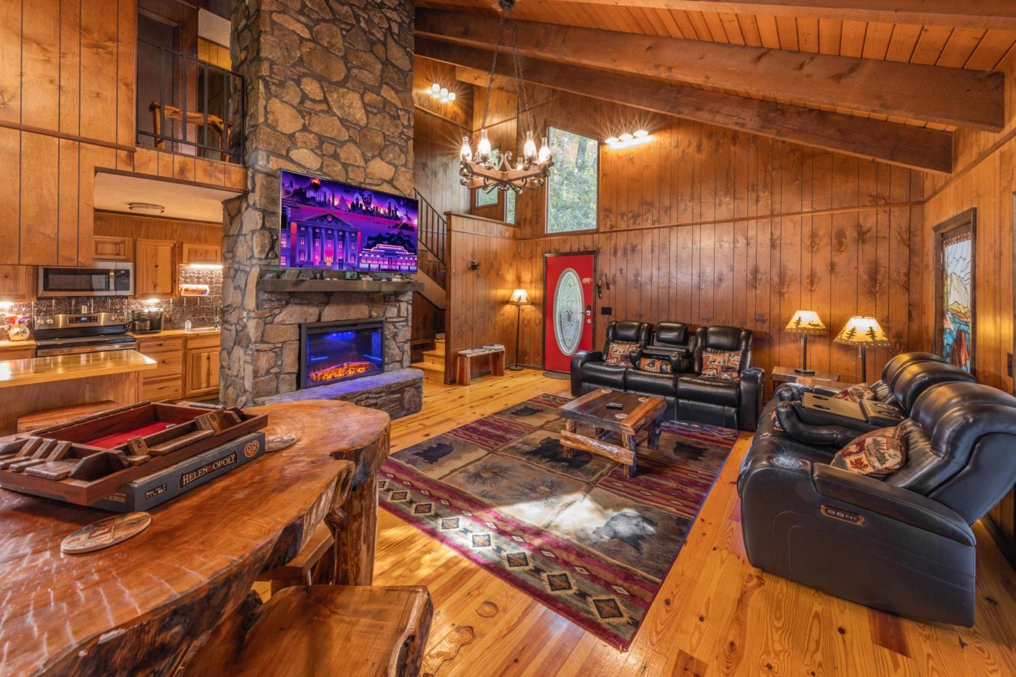 Bear Creek Lodge And Cabins In Helen Ga - Pet Friendly, River On Property, Walking Distance To Downtown เฮเลน ภายนอก รูปภาพ