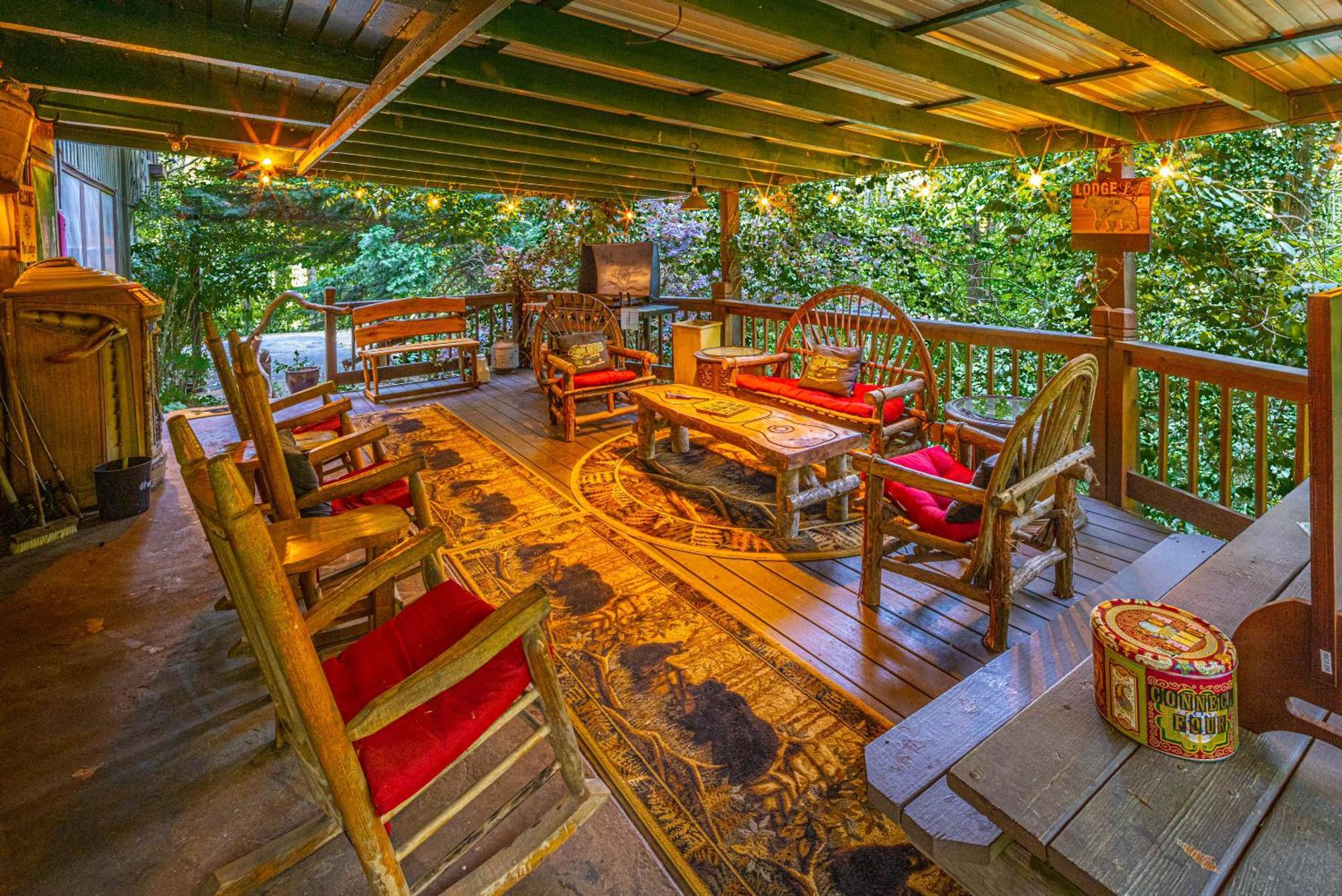 Bear Creek Lodge And Cabins In Helen Ga - Pet Friendly, River On Property, Walking Distance To Downtown เฮเลน ภายนอก รูปภาพ